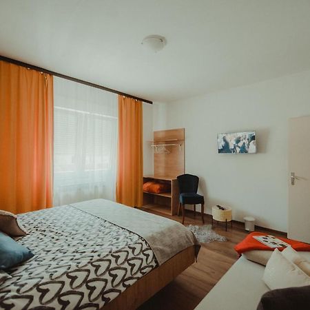 Apartman Lovric Ðakovo Exteriör bild