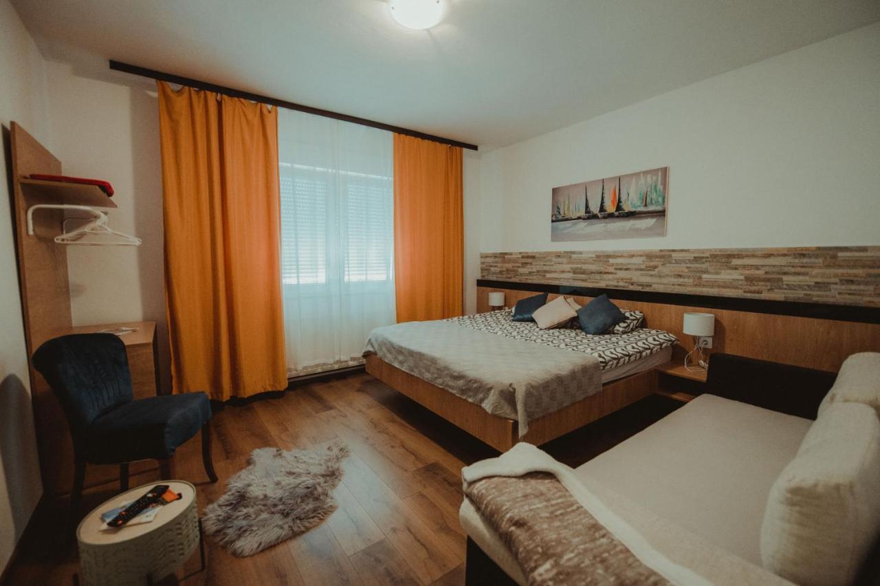 Apartman Lovric Ðakovo Exteriör bild
