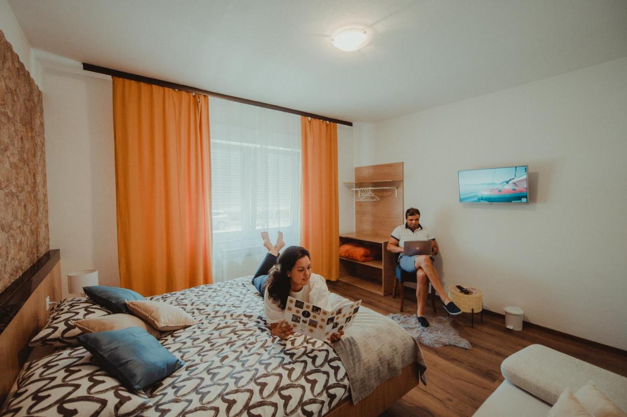 Apartman Lovric Ðakovo Exteriör bild