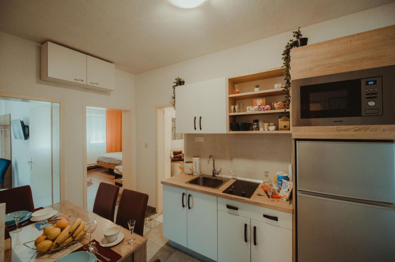 Apartman Lovric Ðakovo Exteriör bild